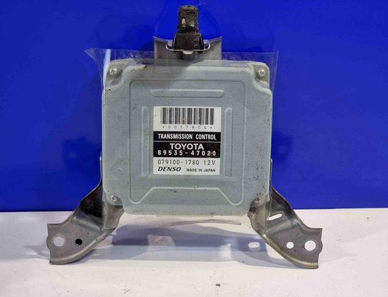 TOYOTA Prius 2 generation (XW20) (2003-2011) Pārnesumkārbas vcadības bloks 89535-47020 15507566