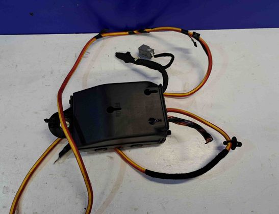 VOLVO XC90 2 generation (2014-2024) Fuse box 32209198 28177570
