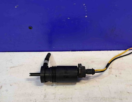 VOLVO XC90 1 generation (2002-2014) Mazgātāja tvertnes motorīts 1012458 28656540