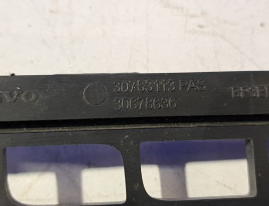 VOLVO V70 3 generation (2007-2020) Front Bumper Lower Grill 30763113,30678636 32754052