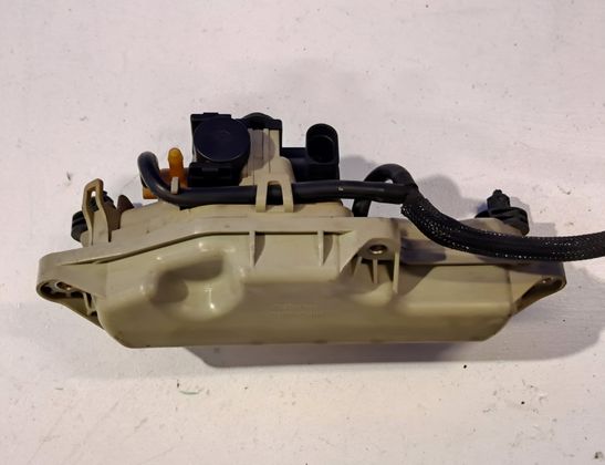 VOLVO S60 2 generation (2010-2020) Vacuum tank 31330458 32823742