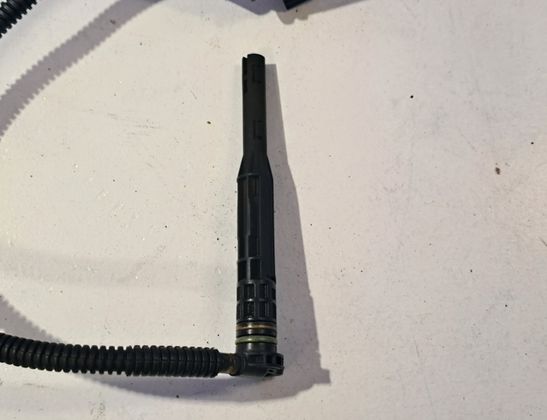 VOLVO XC60 2 generation (2017-2024) Oil level sensor 32380135 32959076