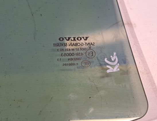 VOLVO XC70 2 generation (2000-2007) Стекло задней левой двери 31217995 33022721