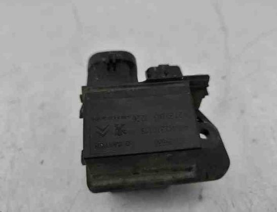CITROËN DS4 1 generation (2010-2016) Blower fan relay 9673999880 26422310
