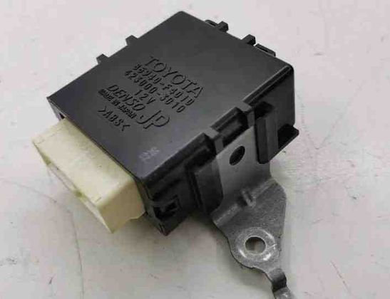 TOYOTA C-HR 1 generation (2016-2023) Реле 85940F4010 26462253