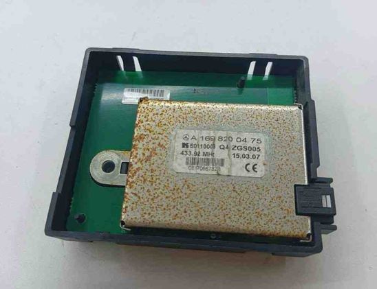 MERCEDES-BENZ A-Class W169 (2004-2012) Bootlid Antenna Amplifier A1698200475,QZGS005 30902997