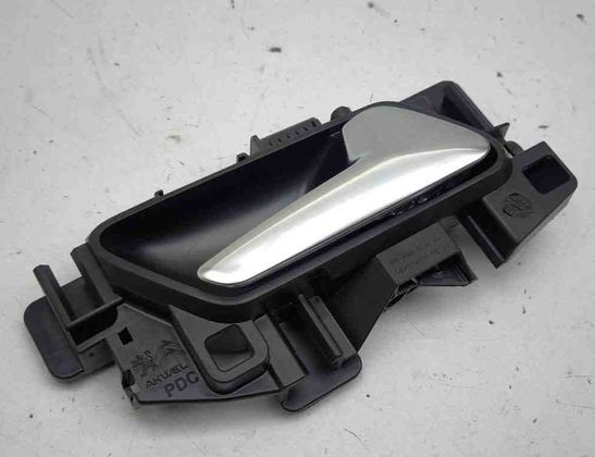 CITROËN C4 3 generation (2020-2023) Labais priekšējais iekšējais atvēršanas rokturis 98201552 31020376