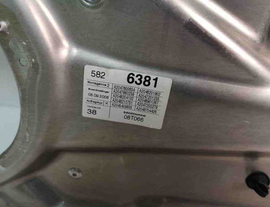 MERCEDES-BENZ C-Class W204/S204/C204 (2004-2015) Стеклоподъемник задней правой двери A2047600634 31138454