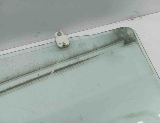 PEUGEOT 4007 1 generation (2007-2012) Priekšējo labo durvju stikls E643R00033 31177423