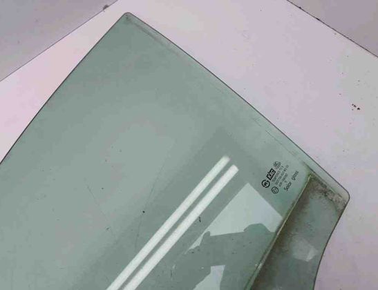 OPEL Antara 1 generation (2006-2015) Front Left Door Glass 31184266