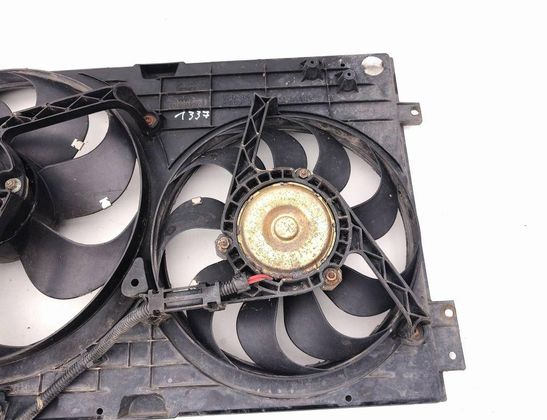VOLKSWAGEN Bora 1 generation (1998-2005) Engine Cooling Fan Radiator 1J0121207M 32854043
