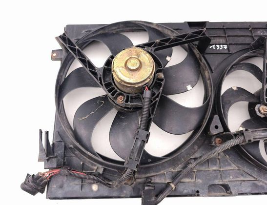 VOLKSWAGEN Bora 1 generation (1998-2005) Engine Cooling Fan Radiator 1J0121207M 32854043