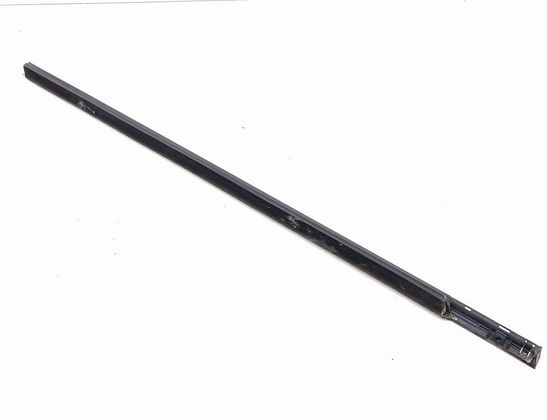 JAGUAR XE 1 generation (2014-2024) Стеклоуплотнитель передней левой двери 32854931