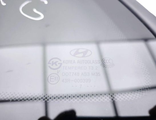 HYUNDAI Santa Fe CM (2006-2013) Rear Left Door Window 32969089