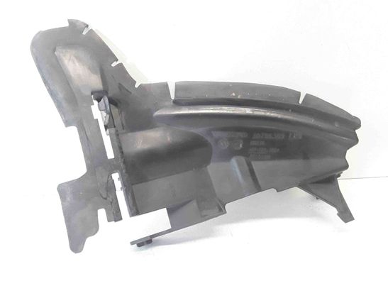 VOLVO XC90 1 generation (2002-2014) Radiator air diverter 30796389 23585085