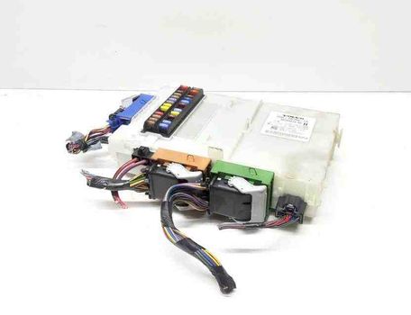 VOLVO V70 3 generation (2007-2020) Drošinātāju kārba 30765624,7G9T14C256FA 32644593