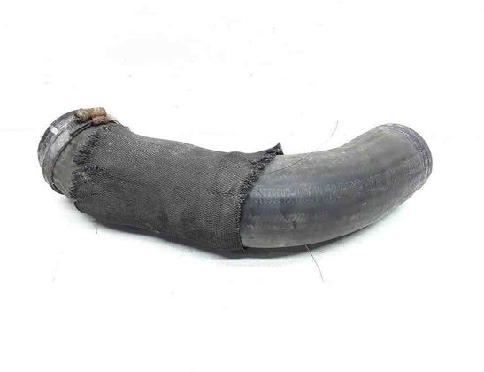 VOLVO S60 2 generation (2010-2020) шланг радиатора интеркулера 31338543 32665400