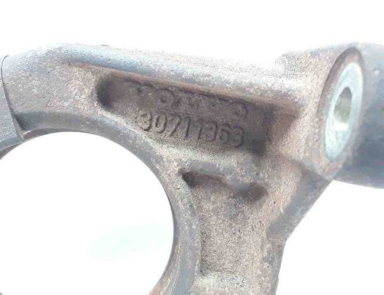 VOLVO XC90 1 generation (2002-2014) Axle Bracket 30711363 32665804