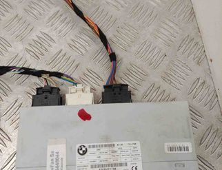 BMW 3 Series F30/F31 (2011-2020) Aizmugurējā vāka / bagāžnieka vadības bloks F005V01138,7314798 28070817