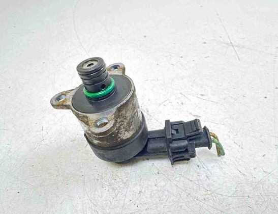 PEUGEOT 307 1 generation (2001-2008) Fuel pressure regulator 0928400607,86209 31370559
