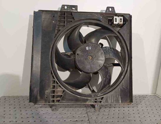 TOYOTA Corolla Verso 1 generation (2001-2009) Engine Cooling Fan Radiator 8240503FR,98372A01 31384485