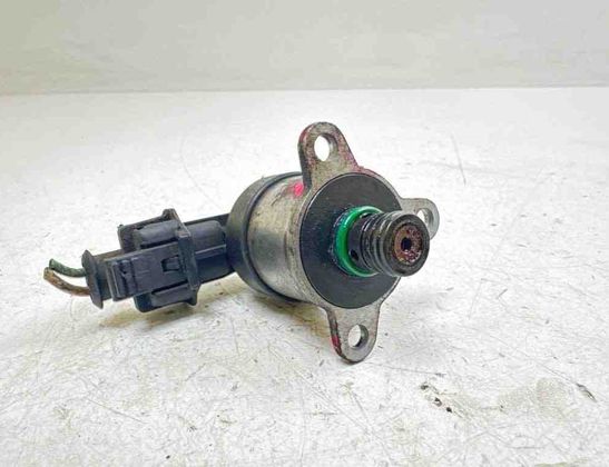 CITROËN C5 2 generation (2008-2017) Fuel pressure regulator 0928400607 31393826