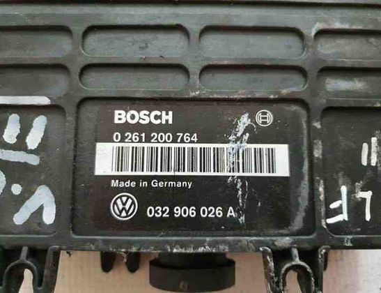 VOLKSWAGEN Golf 3 generation (1991-1998) Motora vadības bloks 007,640,261,200,000,612 21492002