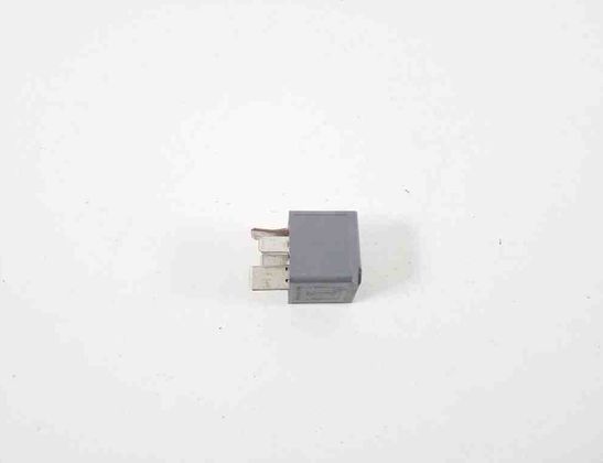 VOLVO XC60 2 generation (2017-2024) Relays 30765045 30987068