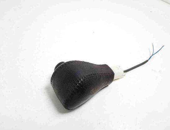 LEXUS RX 2 generation (2003-2009) Gear Shifting Knob 31680433