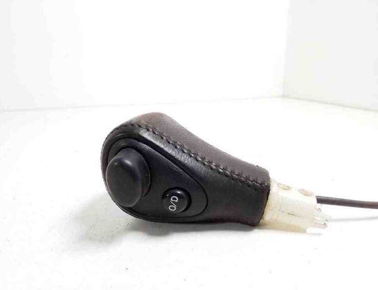 LEXUS RX 2 generation (2003-2009) Gear Shifting Knob 31680433