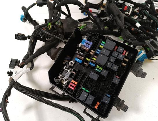 OPEL Astra L (2021-2023) Fuse box 33034360