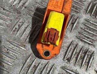 VOLKSWAGEN Touran 1 generation (2003-2015) Right Side Impact Sensor 1T0909606,5WK43340 32452659