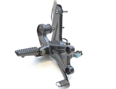 HONDA CBR (1983-2016) E90/E91/E92/E93 (2004-2013) Labās puses kājas turētāja komplekts 11845854