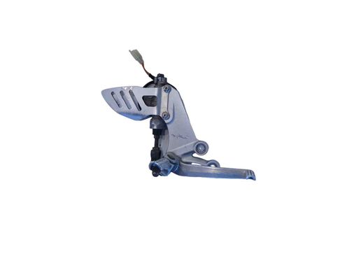 SUZUKI GSX-R 971 (2016-2020) Right side footrest peg hanger assembly Unavailable 25322521