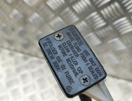 HONDA CBR (1983-2016) Priekšējais labās puses kāju balsta kāju pakaramais 32872715