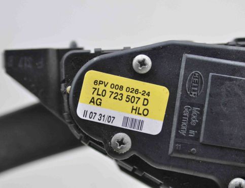 AUDI Q7 4L (2005-2015) Akseleratora / gāzes pedālis 7L0723507D 23076331
