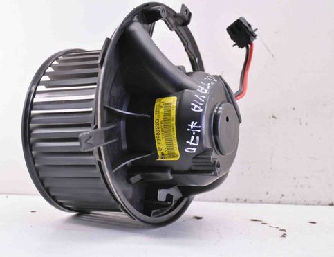 SKODA Octavia 2 generation (2004-2013) Sildītāja ventilators 1K1820015L 31881430