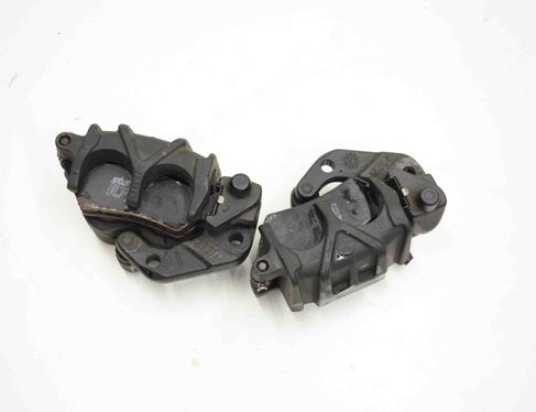 BMW F B (2005-2010) Front brake calipers 19746601
