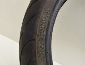 SUZUKI GSX-R Front tire 32798502