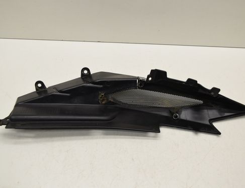 YAMAHA MT Aizmugurējā kreisā plastmasa BS2-21741-00 32876492