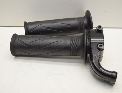 YAMAHA MT Комплект ручек переднего руля 32932824