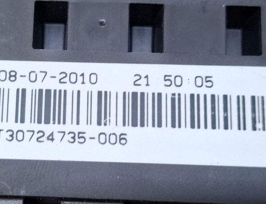 VOLVO XC60 1 generation (2008-2017) Drošinātāju kārba 30724735 32830972