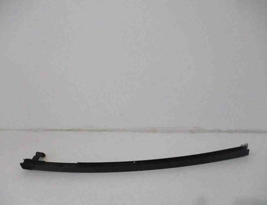 RENAULT Megane 3 generation (2008-2020) Rear door glass rail 822300011R 32467894