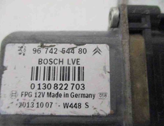 PEUGEOT 208 Peugeot 208 (2012-2015) Priekšējo kreiso durvju logu pacēlājs 9674254480 32482732