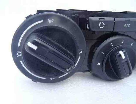 PEUGEOT 208 Peugeot 208 (2012-2015) Citau veidu vadības bloki E1063071 32496040