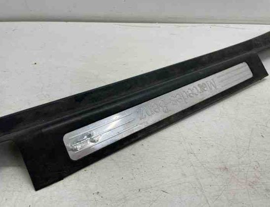 MERCEDES-BENZ R-Class W251 (2005-2017) Другие внутренние детали A2516800135 22161927