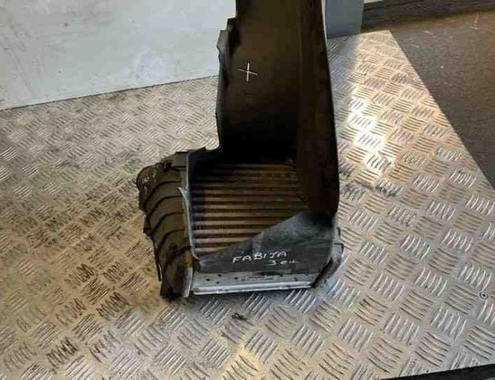 SKODA Fabia 3 generation (2014-2021) Intercooler Radiator 6Q0145804A 22165759