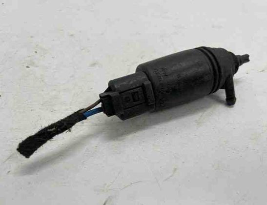 BMW 5 Series F10/F11 (2009-2017) Моторчик бачка омывателя 8377612 22179730