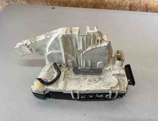 MERCEDES-BENZ C-Class W204/S204/C204 (2004-2015) Front Left Door Lock A2047202535 22190133