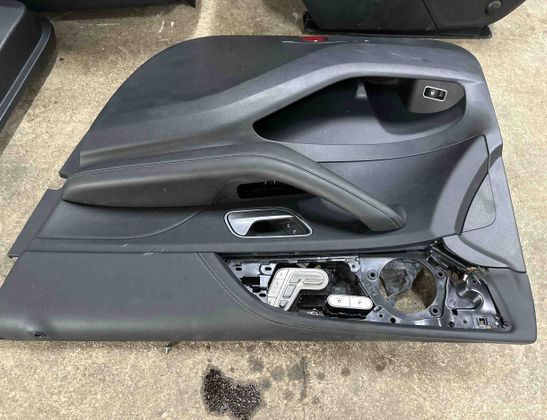 MERCEDES-BENZ GLE W166 (2015-2018) Interior Seats W/ Door Cards Kit 28441758